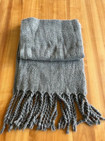 Winterschal grau
