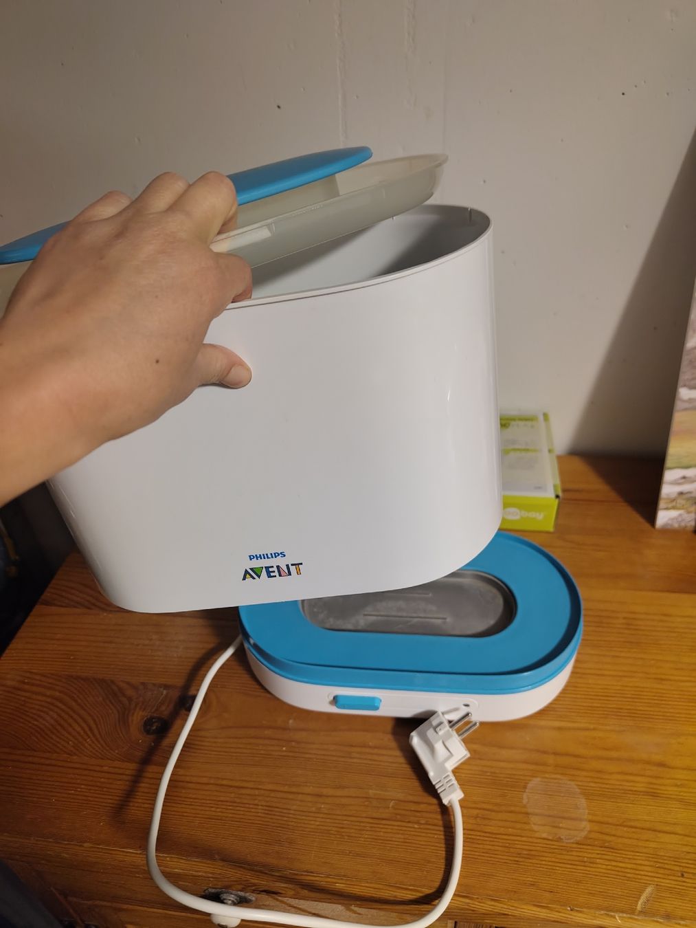 Philips Pasti del neonato: Philips Avent Dampfsterilisator guter Zustand – Usato da Davos Dorf venduto da Roos_Kw 1