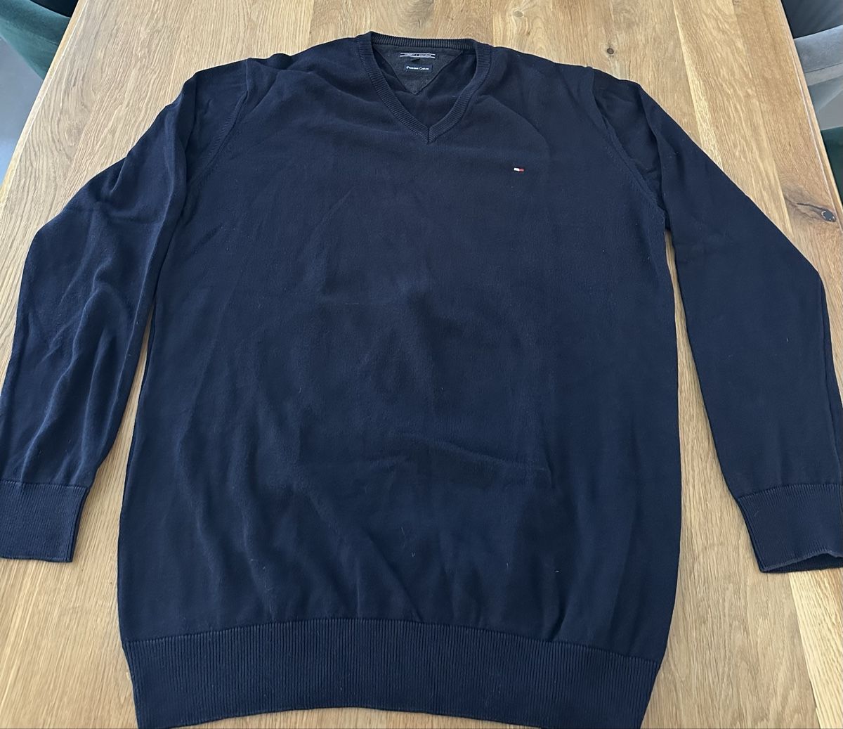 Tommy Hilfiger Maglioni & Felpe: Tommy Hilfiger Pullover V-Ausschnitt Dunkelblau – Nuovo (secondo la descrizione) da Busswil BE venduto da verowo