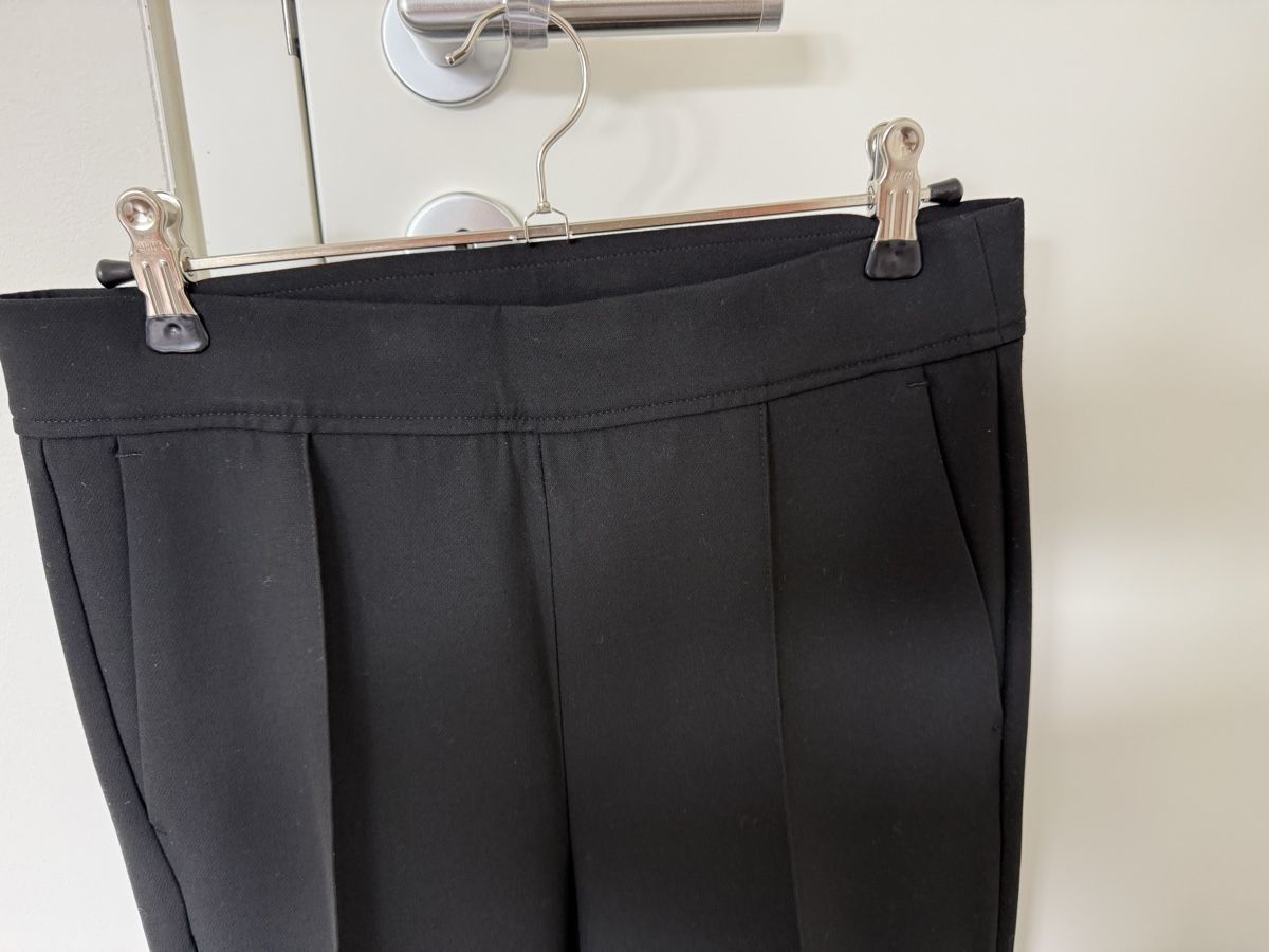 Cambio Pantaloni: Cambio HoseModell Ava Gr.32 – Nuovo e nell'imballaggio originale da Balzers venduto da Lissi57 1