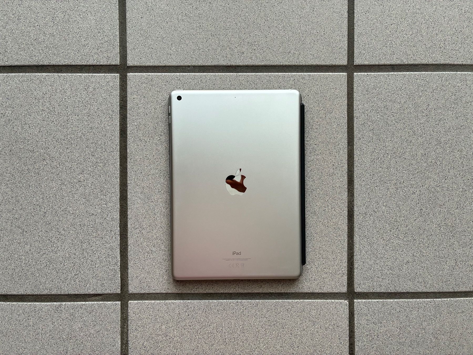 Apple Tablet PC: iPad 9. Gen. Wi-Fi inkl. Smart Keyboard – Usato da Winterthur venduto da Mlycos 3