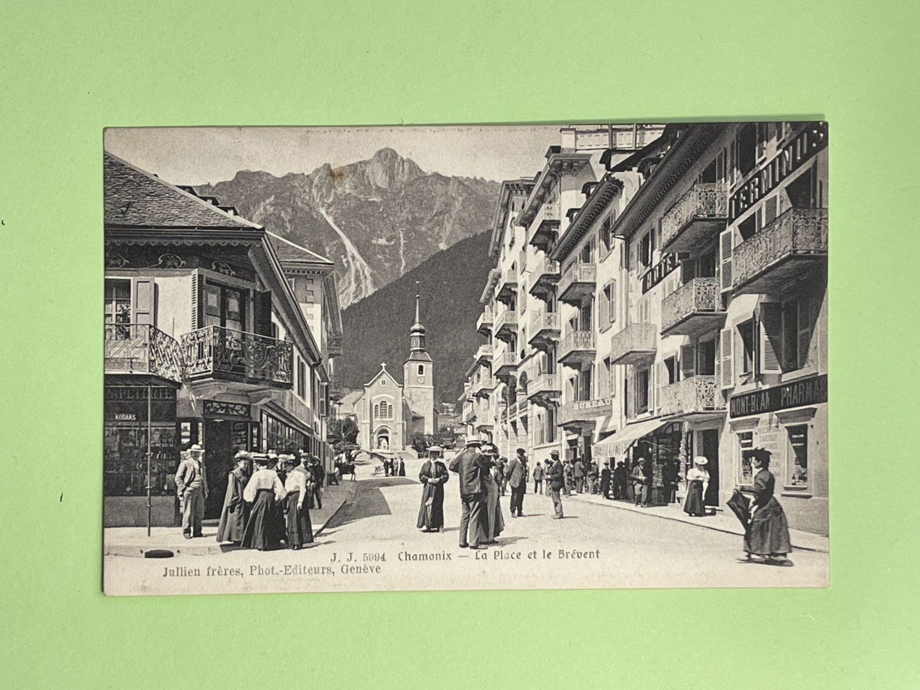Cartoline postali: Chamonix - La Place et le Brévent – Usato da Steg VS venduto da _vinci_