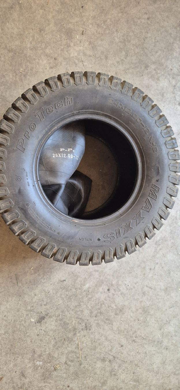 Maxxis Pneus & Kompletträder: Reifen 24x12.00-12 – Gebraucht aus Triengen von leon133 1