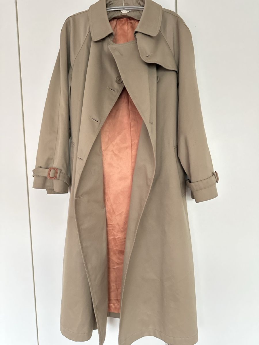 Cappotti: Evan-Picone Trench Coat. Beige, Size Medium – Usato da Binningen venduto da can_s2yh 2