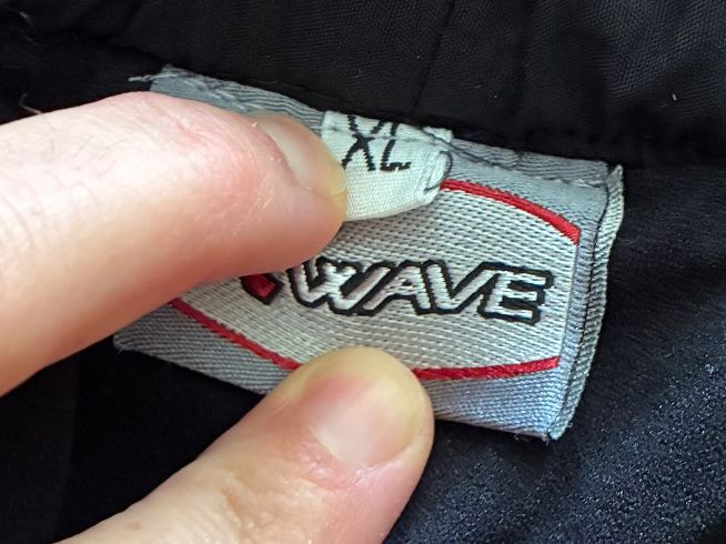 Pantaloni: Kurze Männer Velo Hose, Gr. XL – Usato da Bättwil venduto da tre_tj9g 2