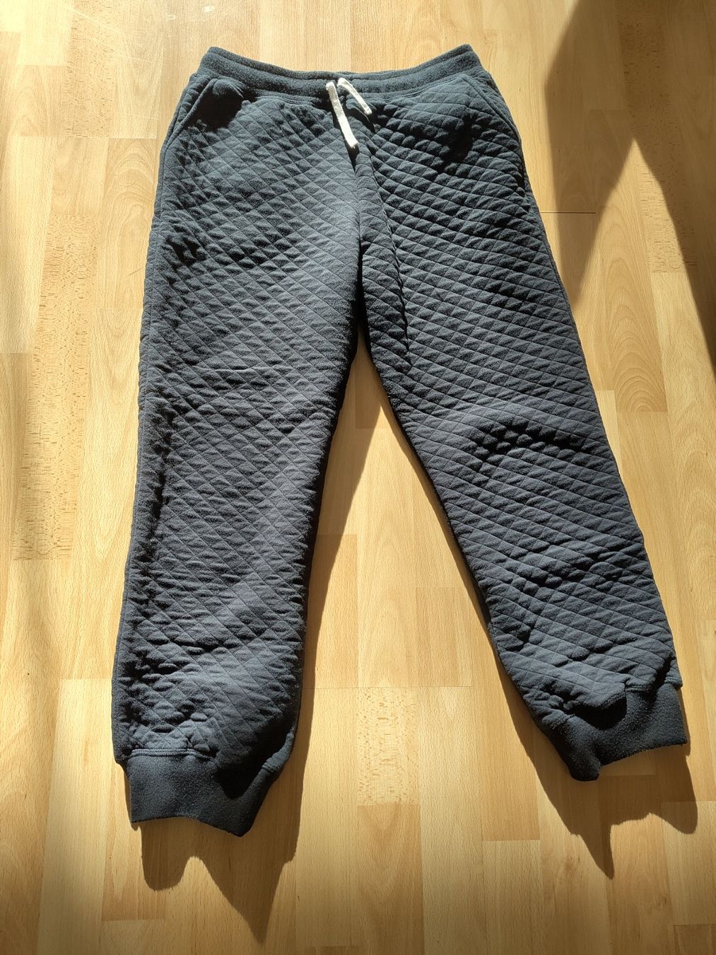 Switcher Pantaloni: Pantalon de survêtement noir – Usato da Bern venduto da jul_wq6h 1