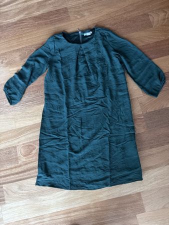 H&M Kleid dunkelgrün Grösse 34 guter Zustand