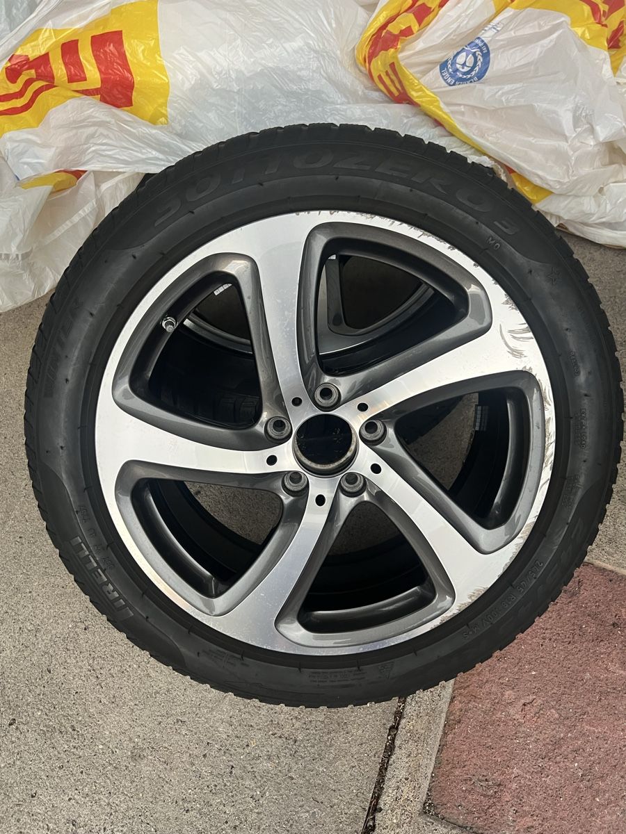 Mercedes-Benz Pneumatici & Ruote complete: Mercedes E-Klasse W213 Winterräder – Usato da Jona venduto da Tupi2 4