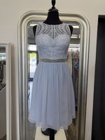 Hellblaues Spitzenkleid - 36