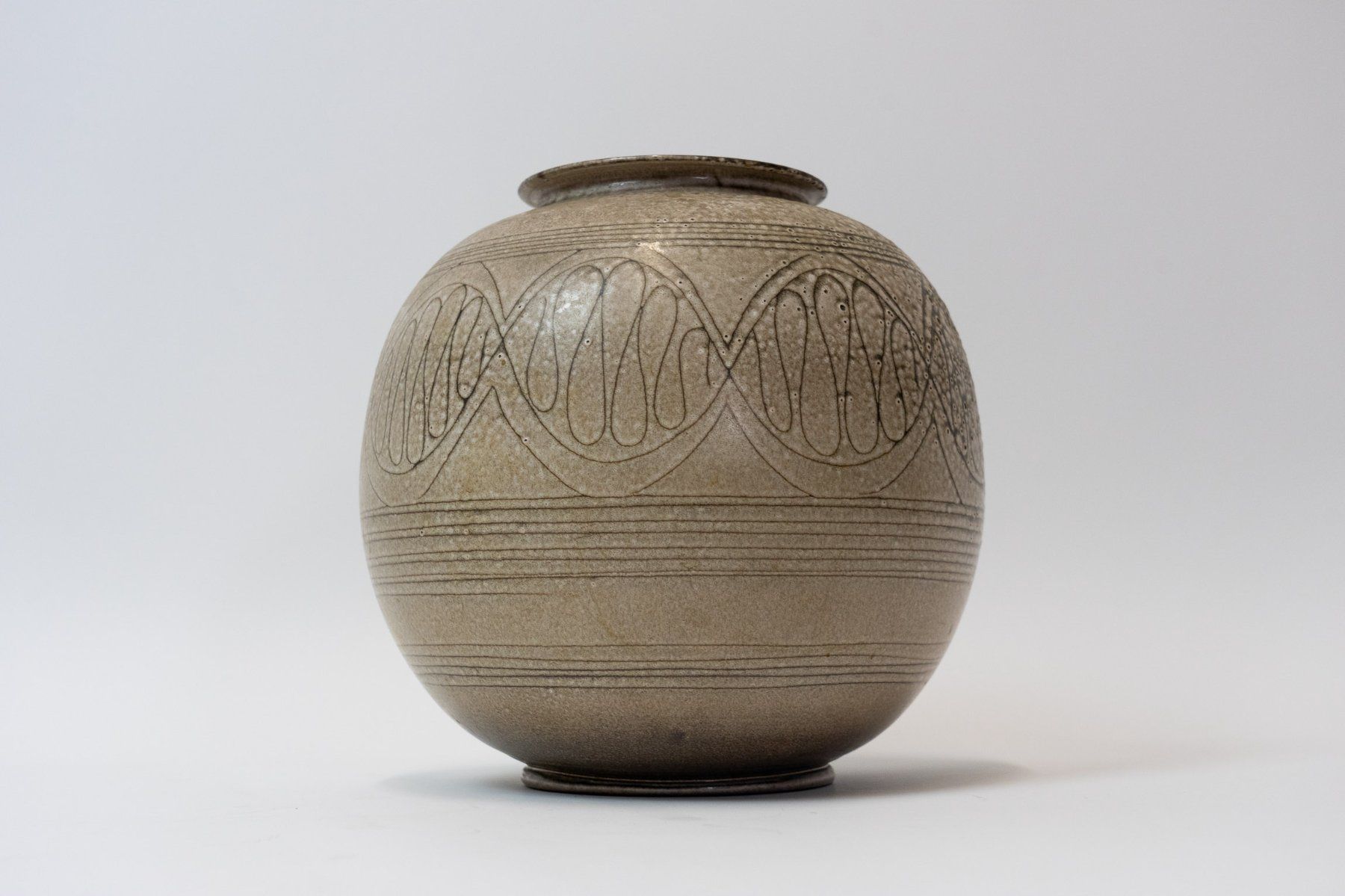 Vasen & Gefässe: Vase Nr. 1 - Lieferung möglich – Gebraucht aus Schaffhausen von Studio-Ara 3