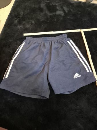 adidas Shorts dunkelblau 10/12