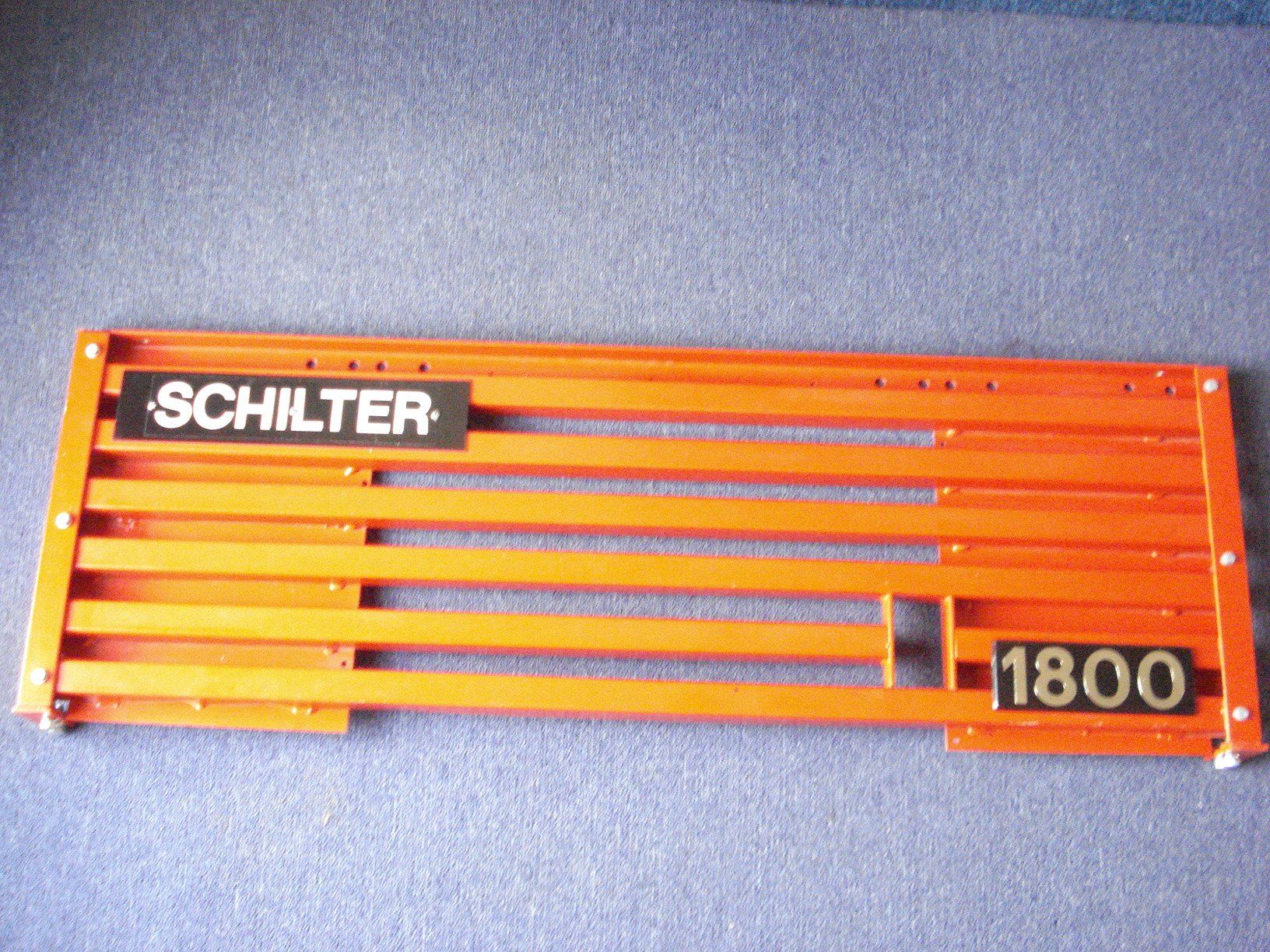 Schilter Trattori: Kühlergitter zu Schilter 1800 – Nuovo (secondo la descrizione) da Unteriberg venduto da gamswild