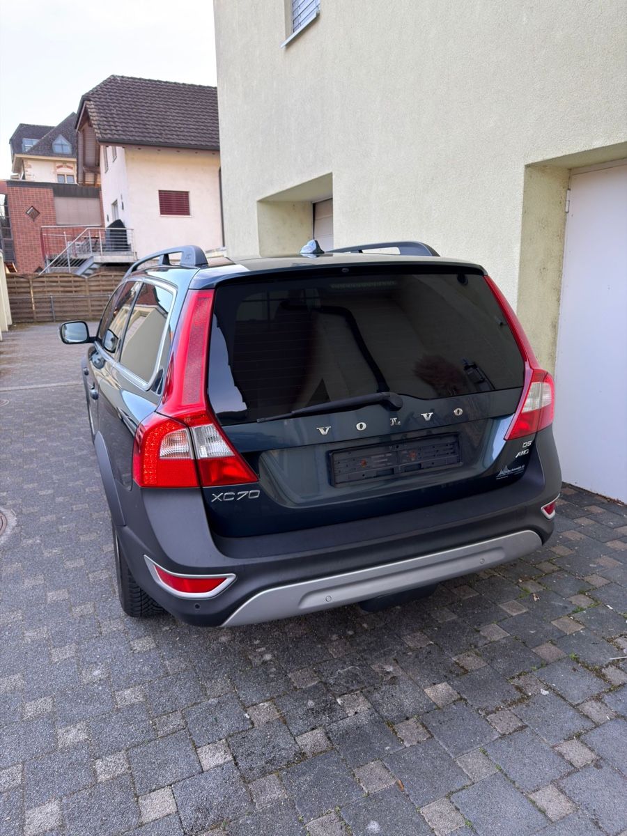 Volvo Automobili: Volvo XC70 D5 AWD – Usato da Schöftland venduto da seeraa 2