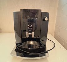 Jura E4 Kaffeemaschine Piano Black kaum gebraucht