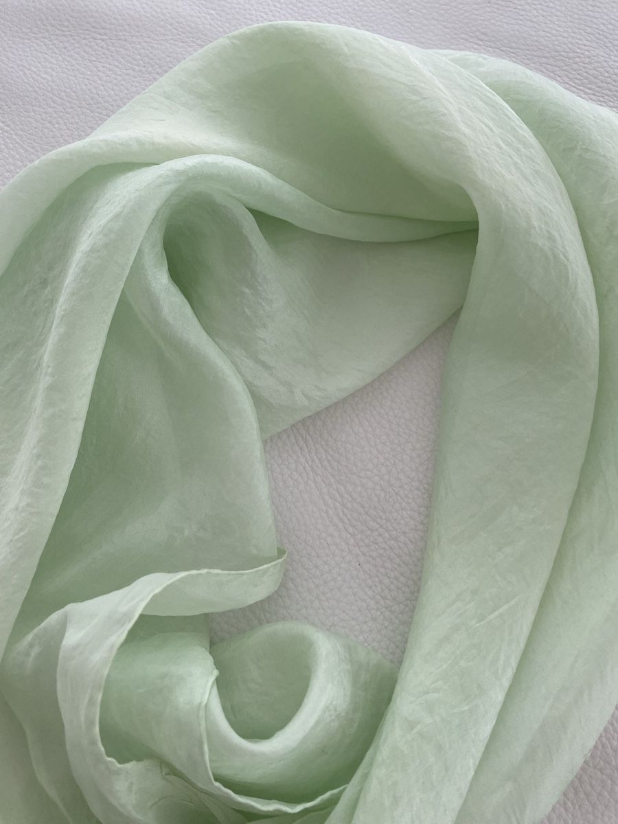 Foulards, Tücher & Schals: Seiden Foulard 🌸 – Gebraucht aus Opfikon von Luis144 1