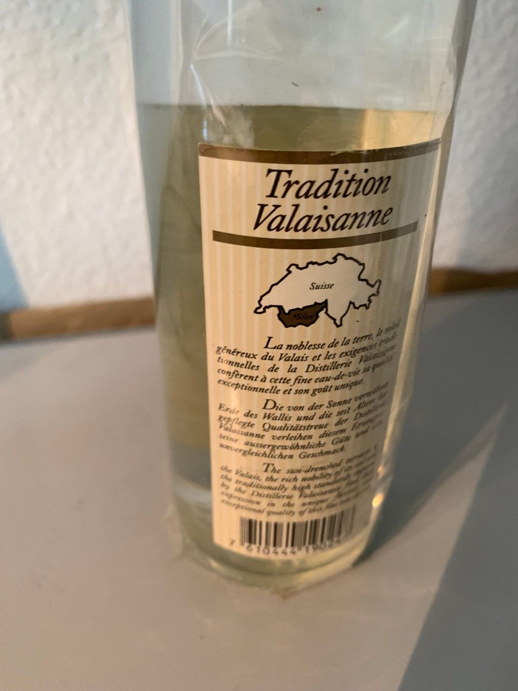 Williams Spirituosen: William Valaissanne, Tradition, ungeöffnet, Geschenkidee – Neu und originalverpackt aus Arlesheim von Clouny 1