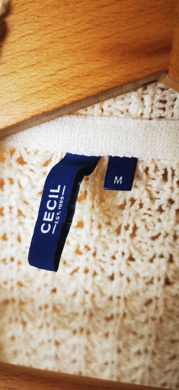 Cecil Vestes: Cecil Strickjacke weiss Gr. M – D'occasion à Wettingen par JasminL92-4 2