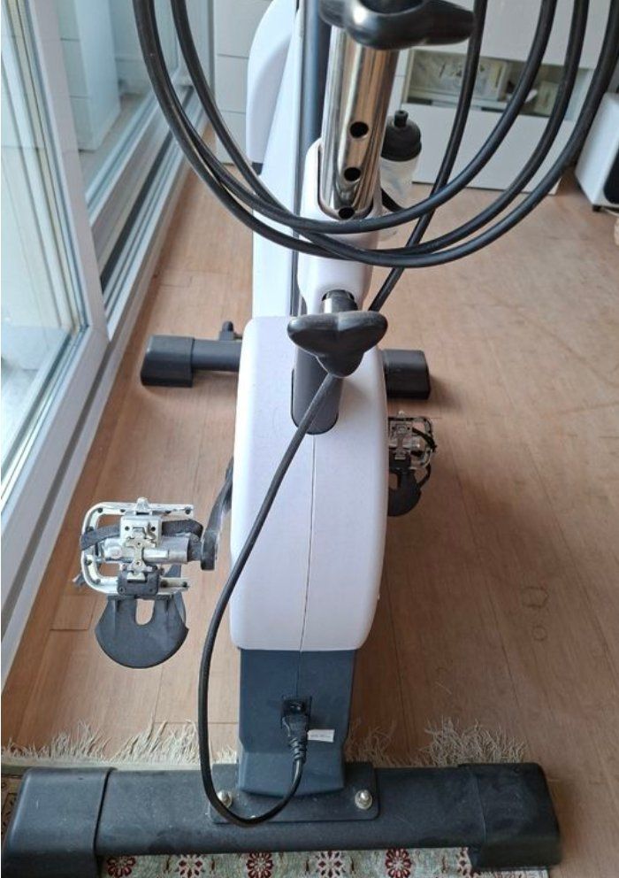 Aldi Hometrainer: Crane Indoor Bike weiss – Usato da Pfäffikon SZ venduto da ohayo 3