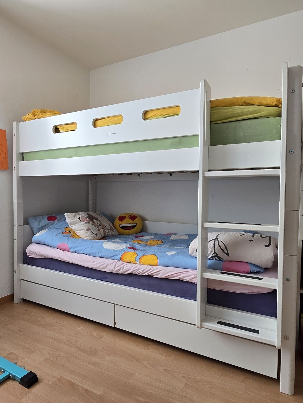 Lits: Kinder Doppelbett – D'occasion à Effretikon par e_xh