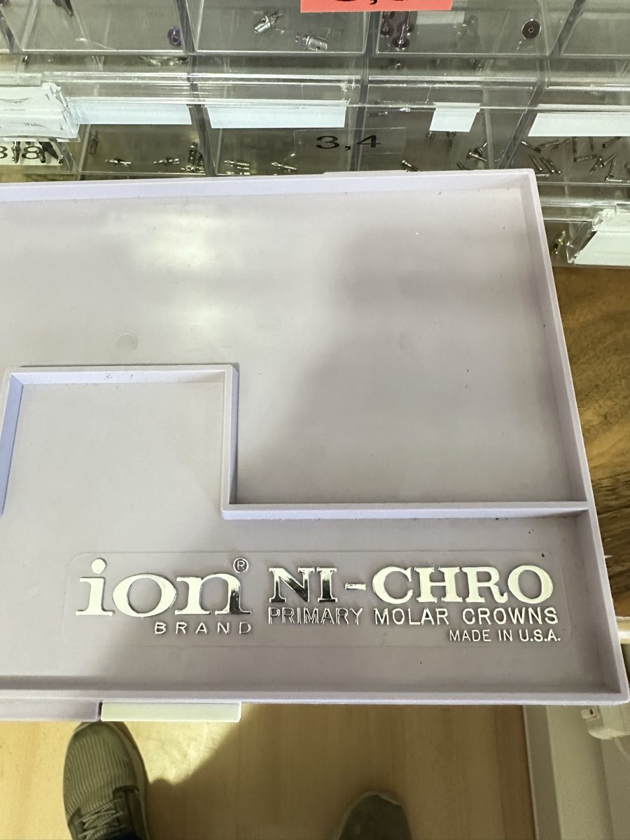 Curaprox Cura dei denti: 3M ESPE ION Ni-Chro Kronen – Usato da Goldach venduto da toverlani64