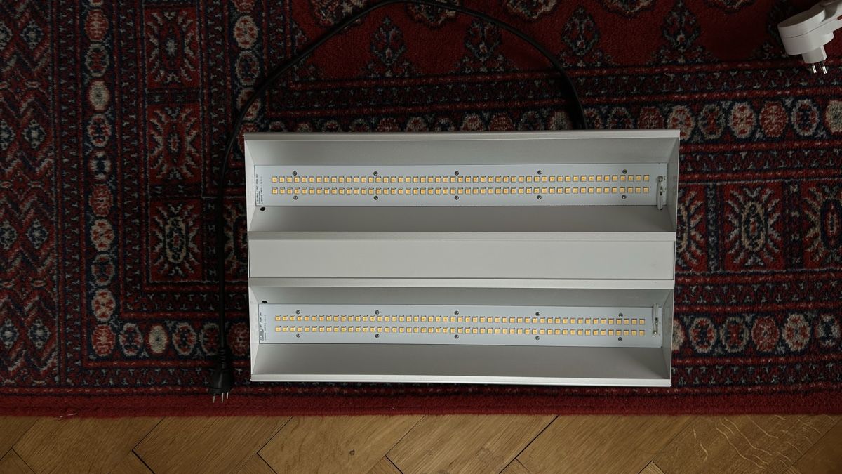 Horizon Lampes: Horizon Optimum 400 LED 200w Lampe – D'occasion à Liebefeld par langsamimkopf 2
