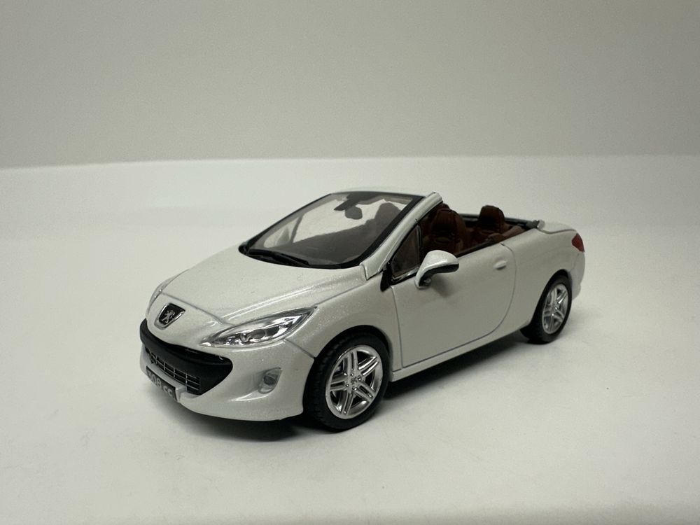 Miniature Norev – Peugeot 308 CC Coupe Cabriolet – Blanche – échelle 1/43
