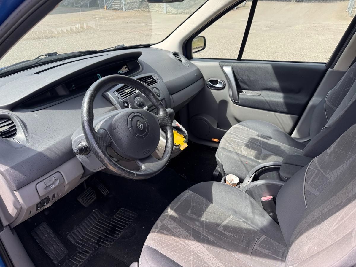 Renault Automobili: Renault Megane Scenic Automat – Usato da Mettmenstetten venduto da John_8 3