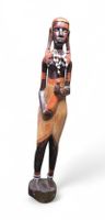 Masai  tribu femme esculptee en bois