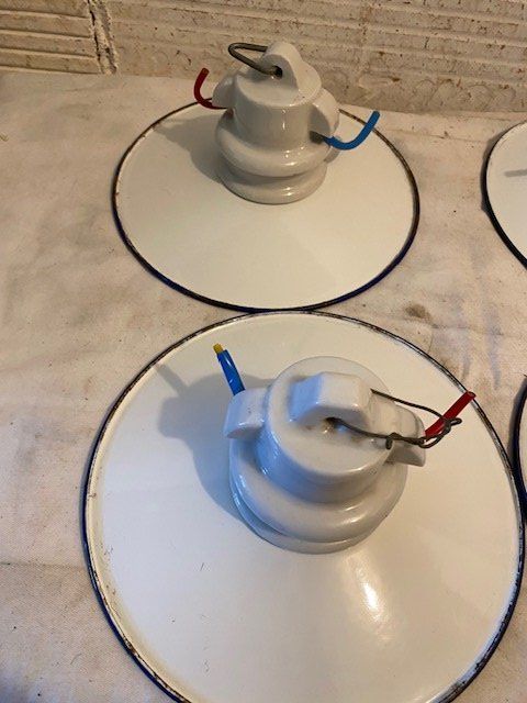 Lampade: 4 X ALTE  STALLLAMPEN – Usato da Chur venduto da silbermon 1