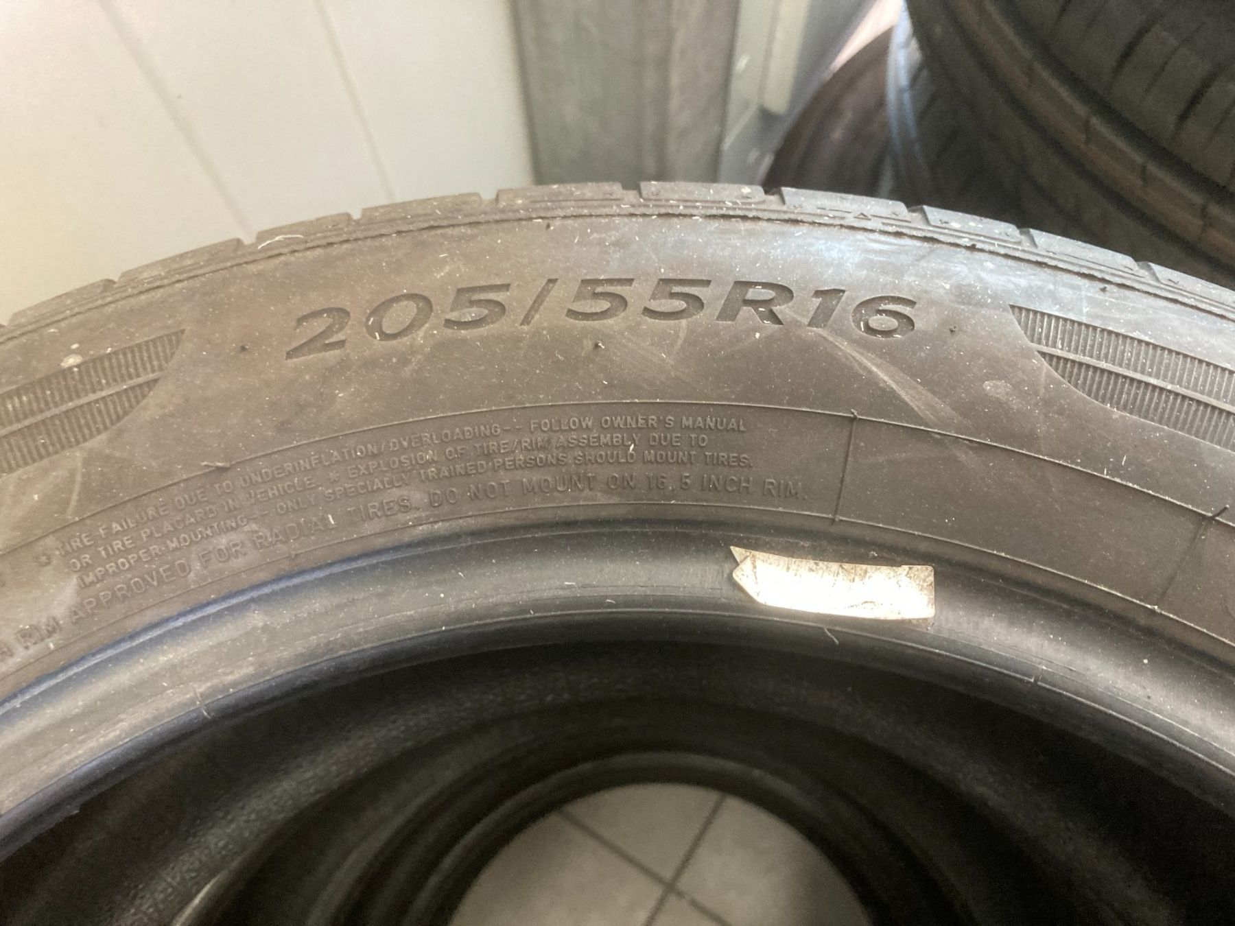 Dunlop Pneumatici & Ruote complete: 205/55R16 Sommerpneu Dunlup – Usato da Cham venduto da WB2223 2