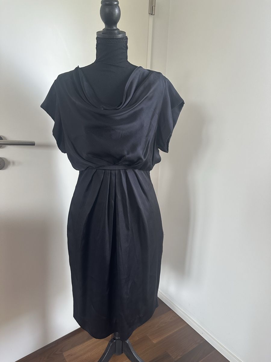 Valentino Kleider: Valentino black silk dress - size IT44 – Gebraucht aus Langnau am Albis von bar_ml6k