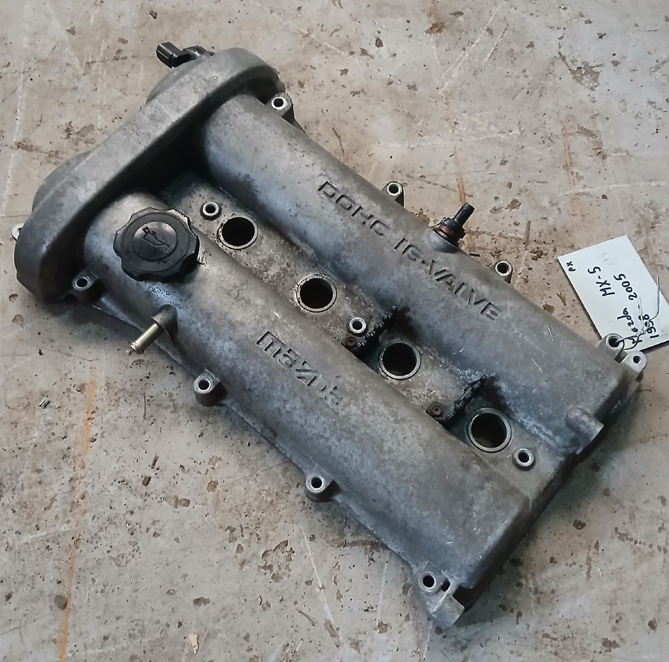Mazda Tutti pezzi di ricambio auto: Cache soupapes Mazda Mx5 NB 1.6  – Usato da la heutte venduto da Auto-stock