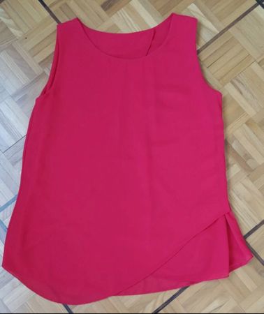 Top rouge comme neuf/Top rot wie neu