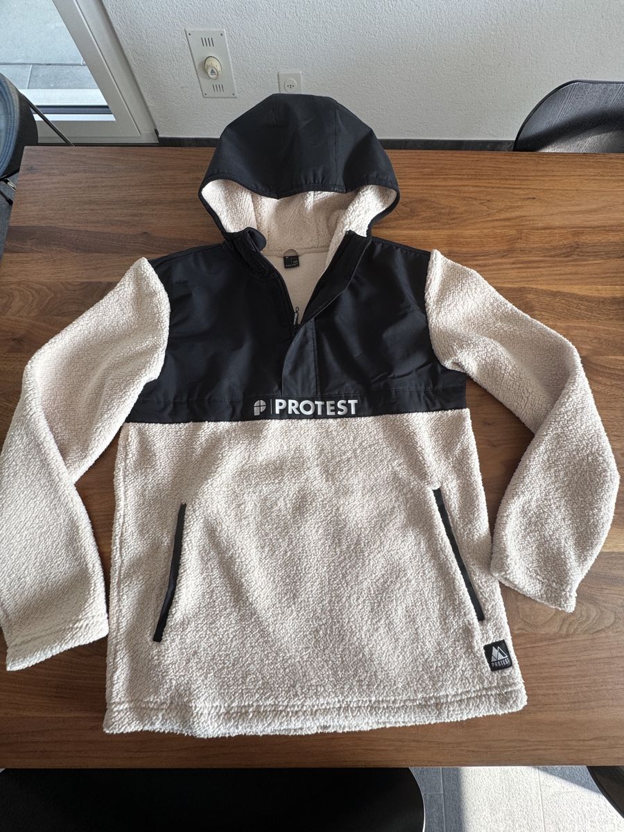 Lotti & Set di vestiti: Kleider Paket: 13 Artikel – Usato da Jegenstorf venduto da mammut02 4