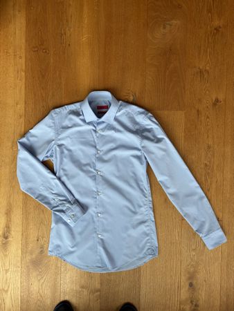 Hugo Boss Hemd Slim Fit hellblau Grösse 38 Easy Iron