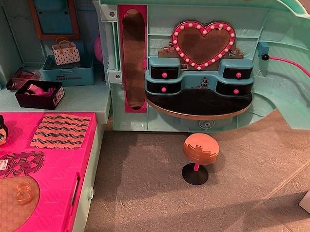 Giocattoli: LOL Camper – Usato da Marbach SG venduto da Sonni81 2