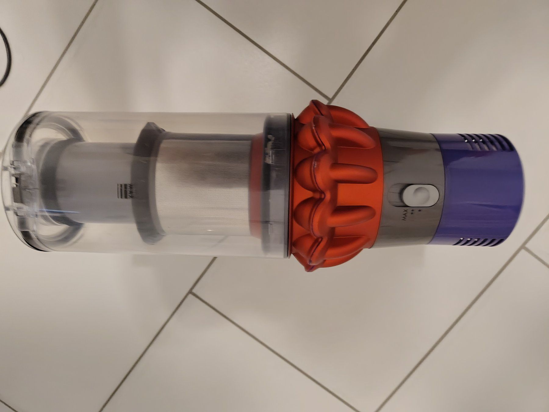 Dyson Staubsauger & Zubehör: Dyson V10 Origin – Gebraucht aus Fläsch von Nicjan 2