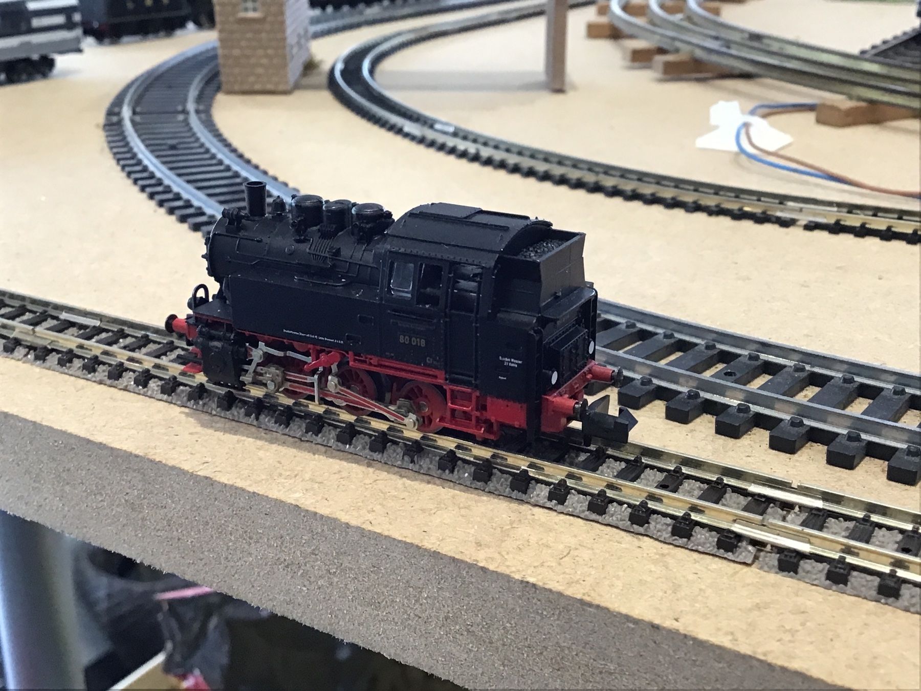 Fleischmann Modellini di ferrovie: FLEISCHMANN Dampflok BR 80 018 SPUR N – Usato da Männedorf venduto da Modell-Spezialisten 3