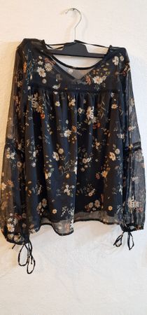 Bluse mit Blumenmuster