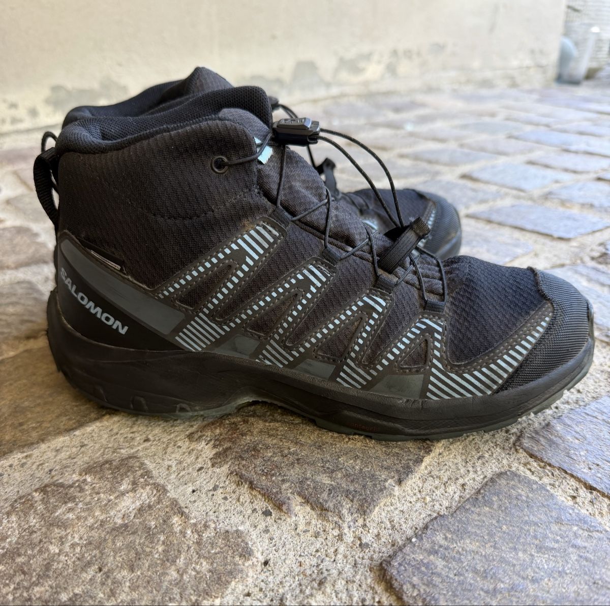 Salomon Schuhe für Jungen: Wanderschuhe Salomon – Gebraucht aus Dornach von lavieenroses