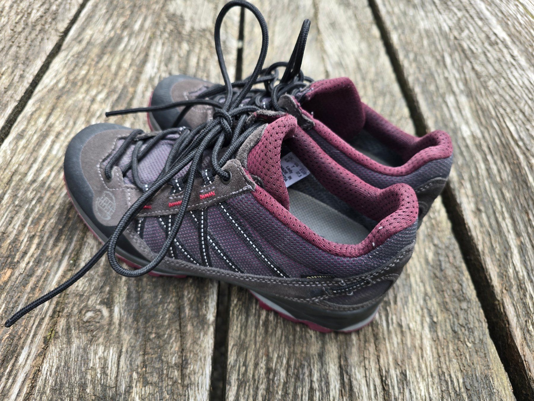 Scarpe da donna: Schuhe: Wanderschuh HANUAG (37.5) – Usato da Romanshorn venduto da Rachacha 3