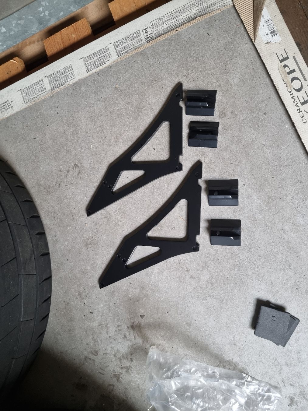Tutti pezzi di ricambio auto: Universal Spoiler Zu verkaufen – Nuovo (secondo la descrizione) da Stans venduto da Motorsport2020 3