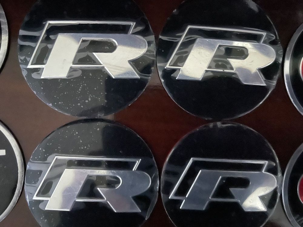 4x Autocollant 60mm centres roues capuchon jantes VW R-LINE (Neu und ...