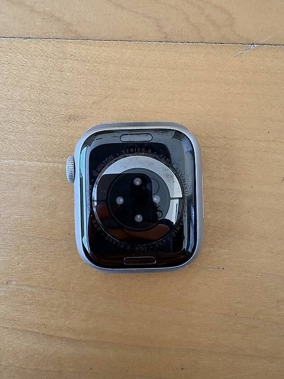 Smartwatch: Apple Watch 8 – Gebraucht aus Genève von Chek_ka 1