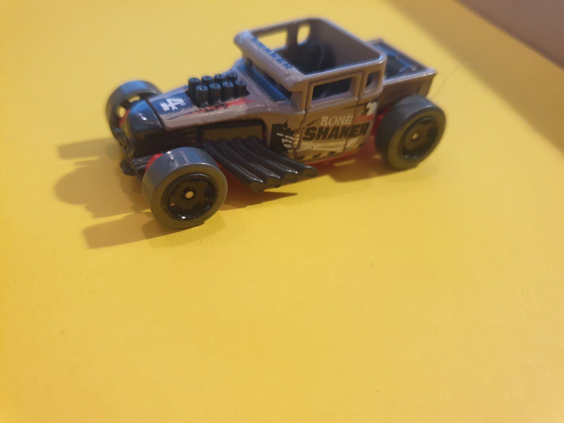 Hot Wheels Modellautos: Hot Wheels BONE SHAKER – Neu und originalverpackt aus Oftringen von Rotor