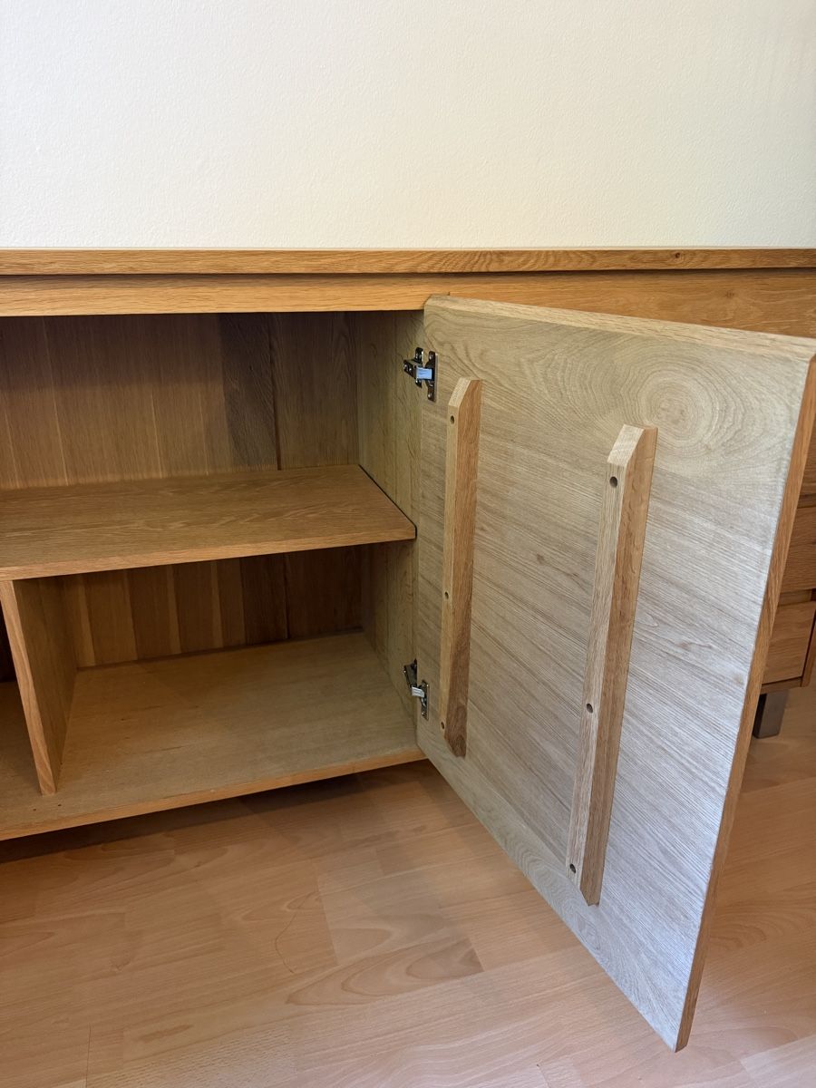 Cassettiere: Sideboard / Kommode aus Massivholz – Usato da St. Gallen venduto da n13m4nn5 4
