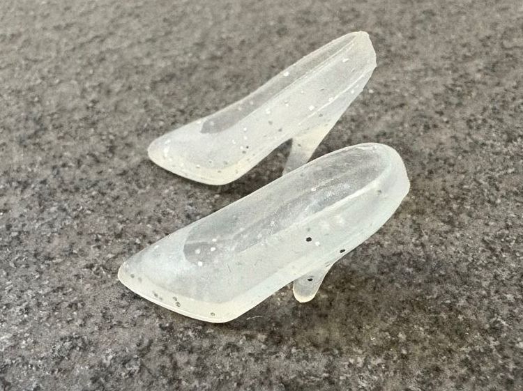 Bambole: Barbie Schuhe weiss mit Glitzer – Usato da Horgen venduto da Spikystar13