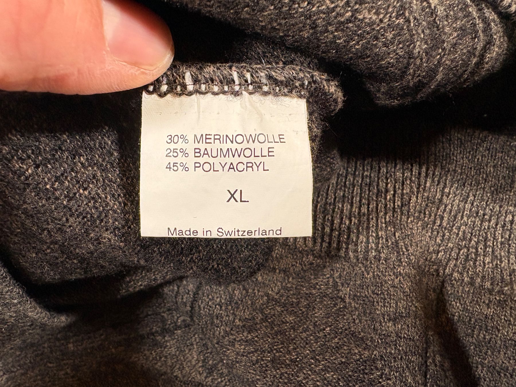 Pullover & Sweatshirts: Traxler Pullover XL, Made in Switzerland – Gebraucht aus Elgg von Jo_Naj 2