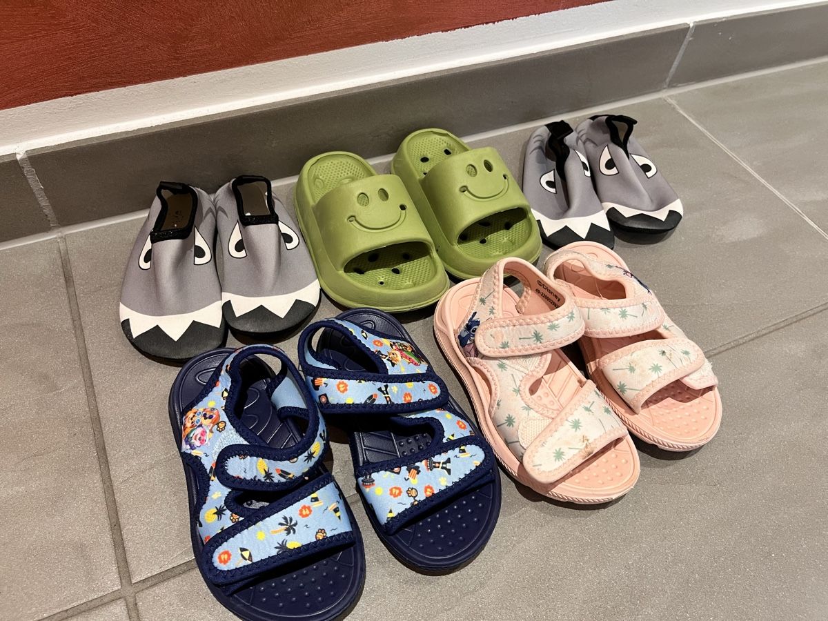 Scarpe da uomo: Badeschuhe 25-26 – Usato da Agno venduto da me_me_me