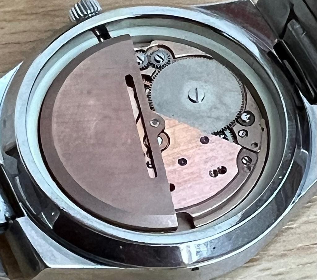 Omega Orologi: Omega Seamaster Comic 2000 Aut. Herren Armbanduhr – Usato da Matzendorf venduto da BTCSwisswatcher 5
